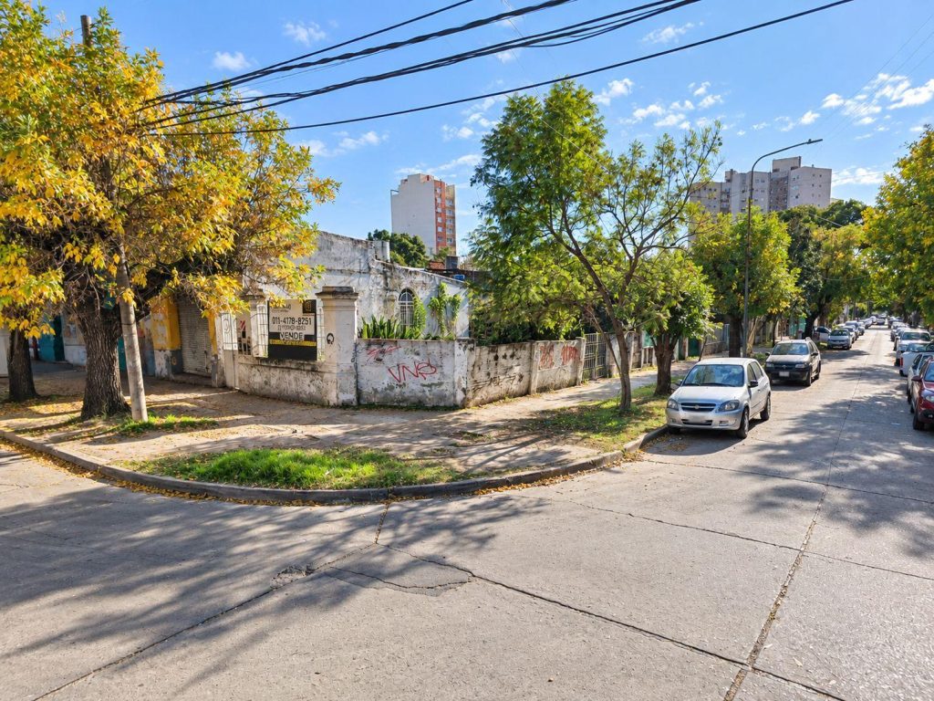 Terreno en venta en San Miguel, charlone  774